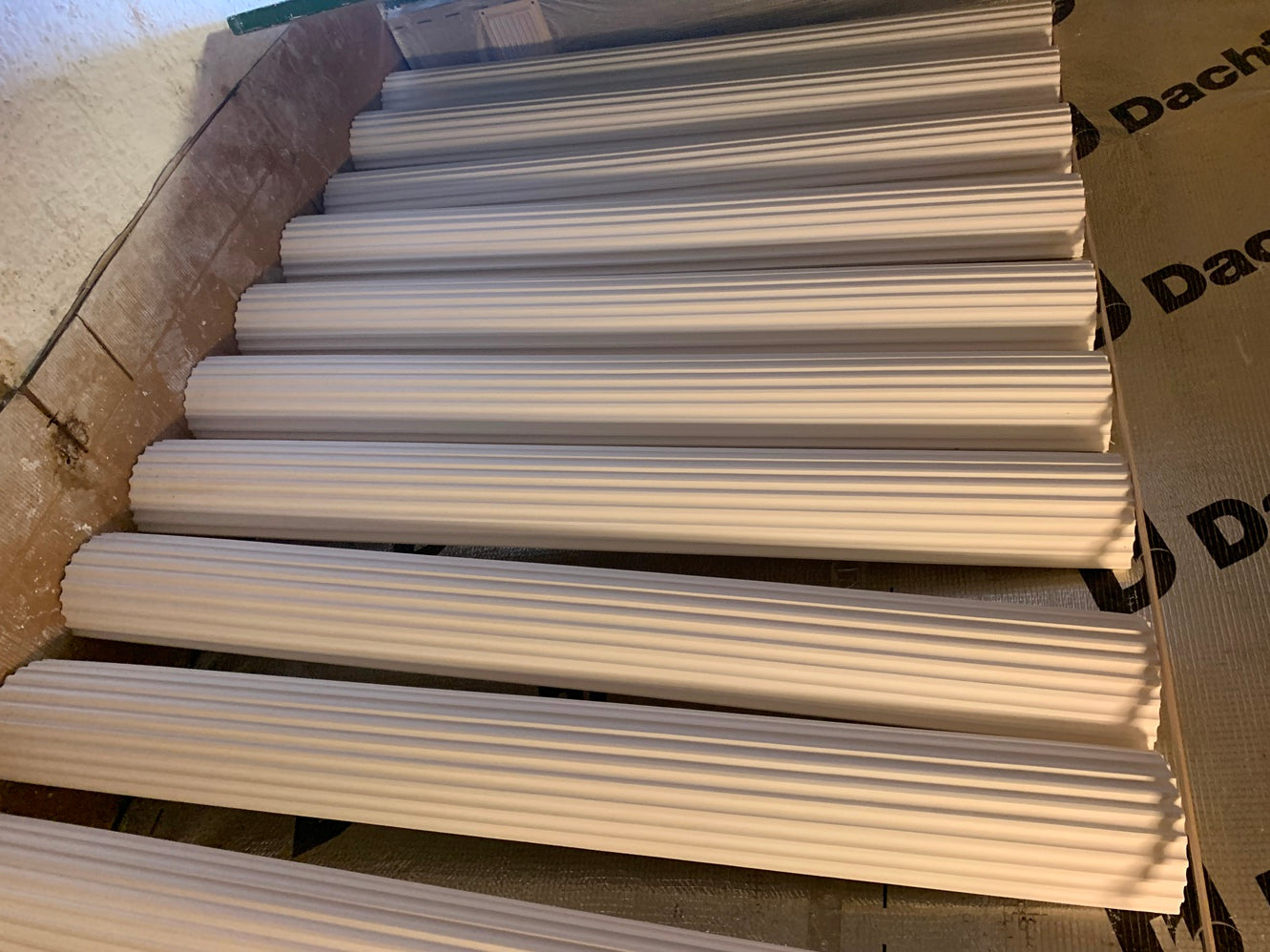 Half Column Fluted AR802