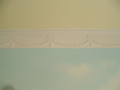 Plaster Cornice Swag & Bow CN127